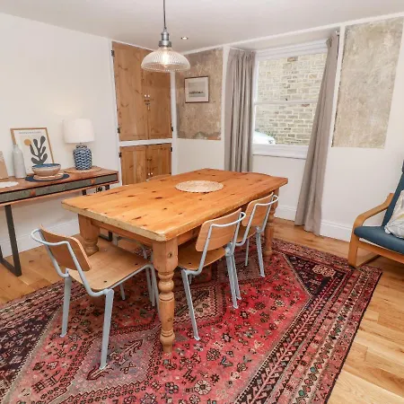 Holiday home Widgeons Keel